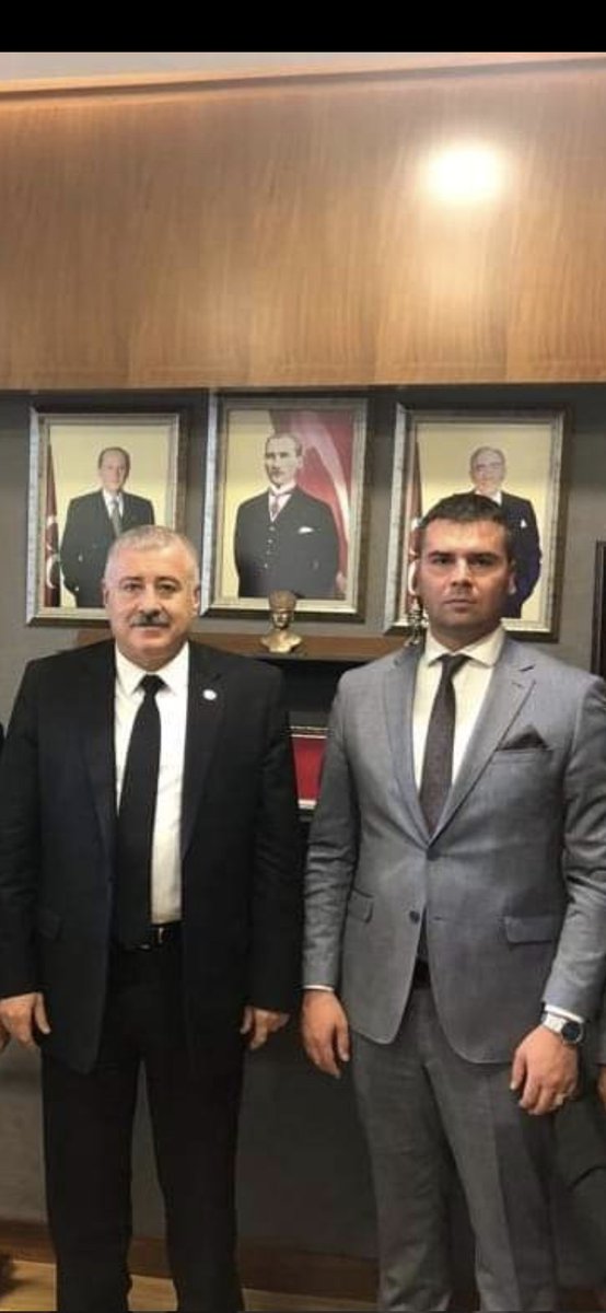 SermetAtay's tweet photo. MHP Genel Başkan Yardımcımız, Sayın Edip Semih Yalçın bey'in kıymetli evladı Turan ilteber Yalçın'ı ebediyete irtihalinin yıldönümünde rahmetle anıyorum. Yiğit adamın yiğit oglu Mekanın Cennet Olsun, nur içinde yat inşallah… @E_SemihYalcin https://t.co/O0D84TNUUj