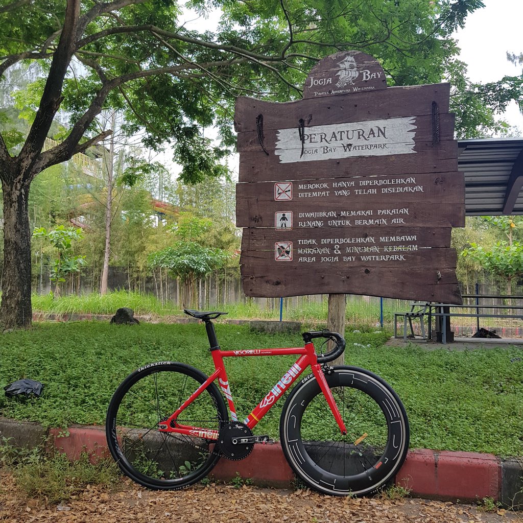 JimutJDMjogja's tweet photo. #fnfjb

Hed jet 9 plus type baru carbon UD https://t.co/TqGkcPhjP2