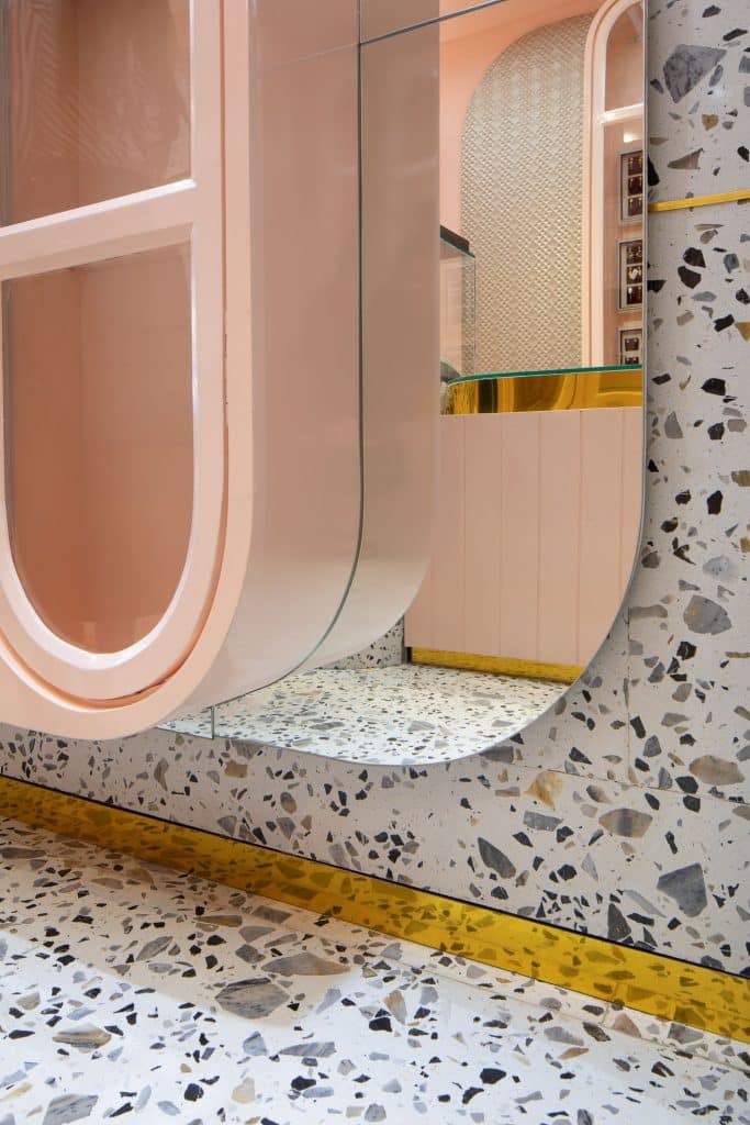 commdesignitp's tweet image. Pink Curves by Studio23.Eight X Project 1505: A boutique gem of silverware and jewellery in Bhilwara✨

Read More - commercialdesignindia.com/projects/pink-…

#jewellerystrore #jewellerydesigns #storedesign #retailstore #retailstoredesign #retailproblems #retailstrategy #commercialdesignitp