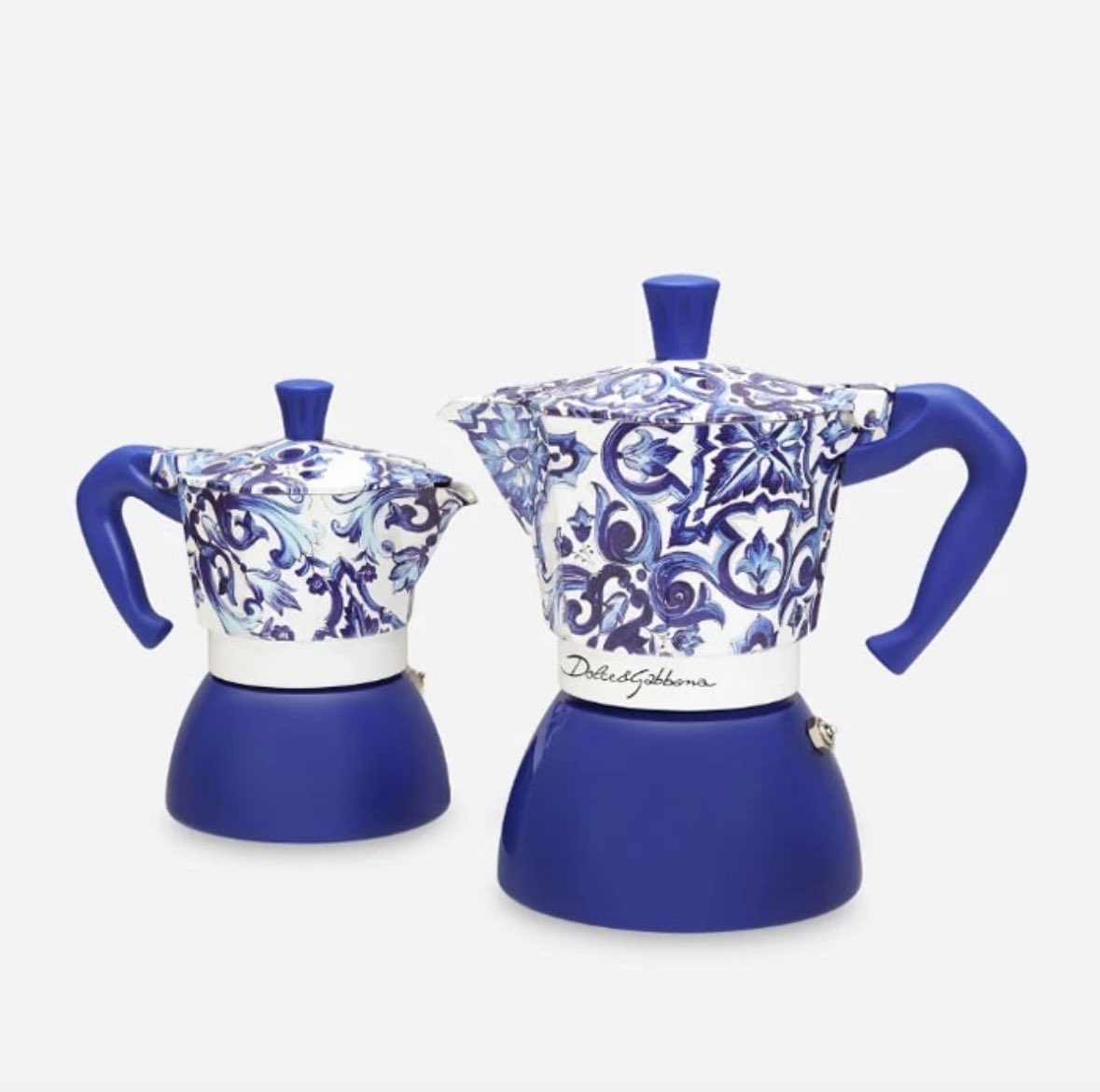 Bialetti x Dolce Gabbana

#MokaPot
#AlatKopi

Cakep ya