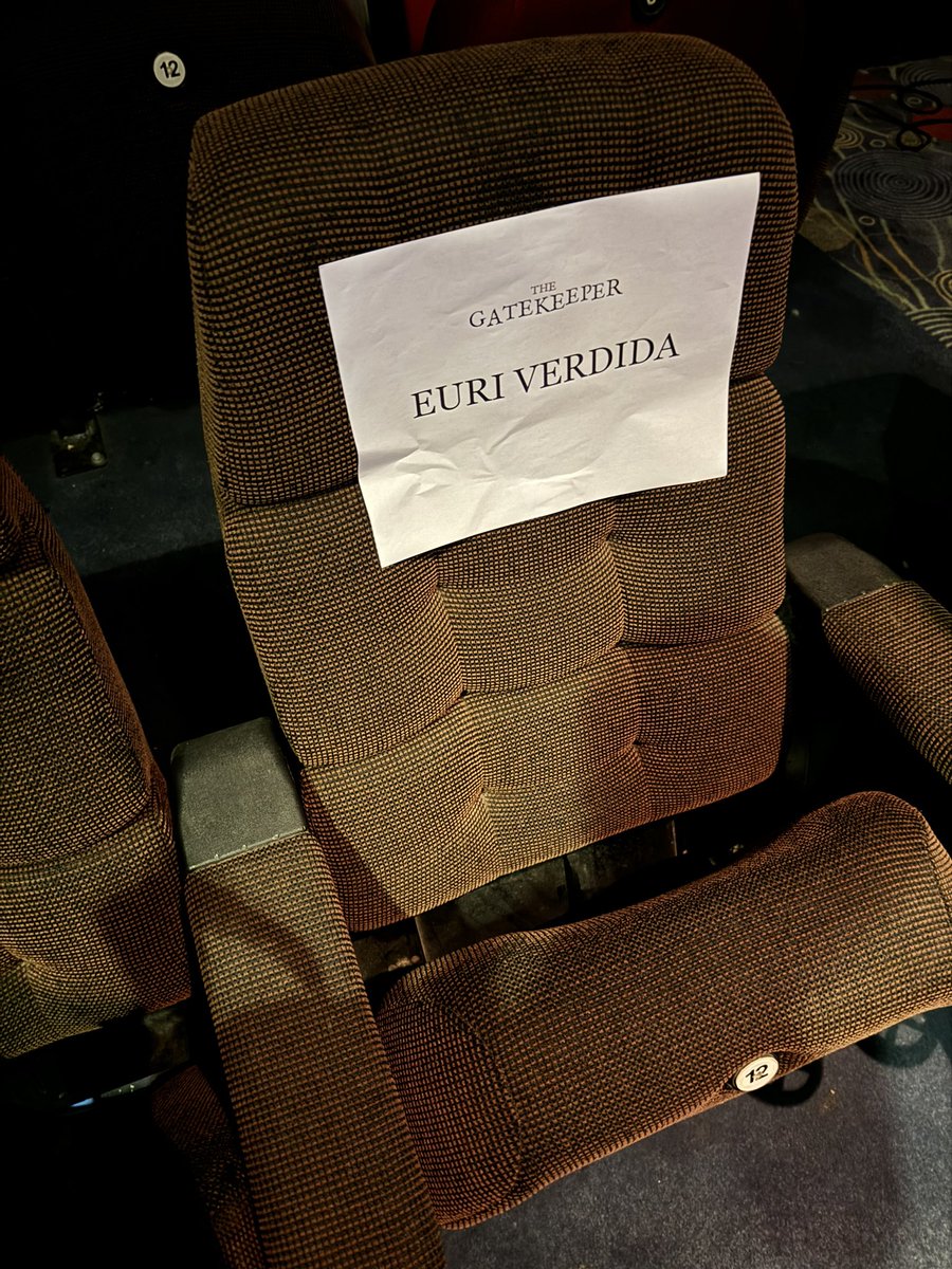 _maryown_'s tweet photo. my somehow “i made it” moment hahaha…
not my first time to get invited sa premiere night pero first time na finally may name ko na na nakalagay sa seat 😄

also, being listed under “influencer” sa list ng attendees like??? tho i don’t consider myself as an influencer hahaha.. https://t.co/hB0wPnrzId