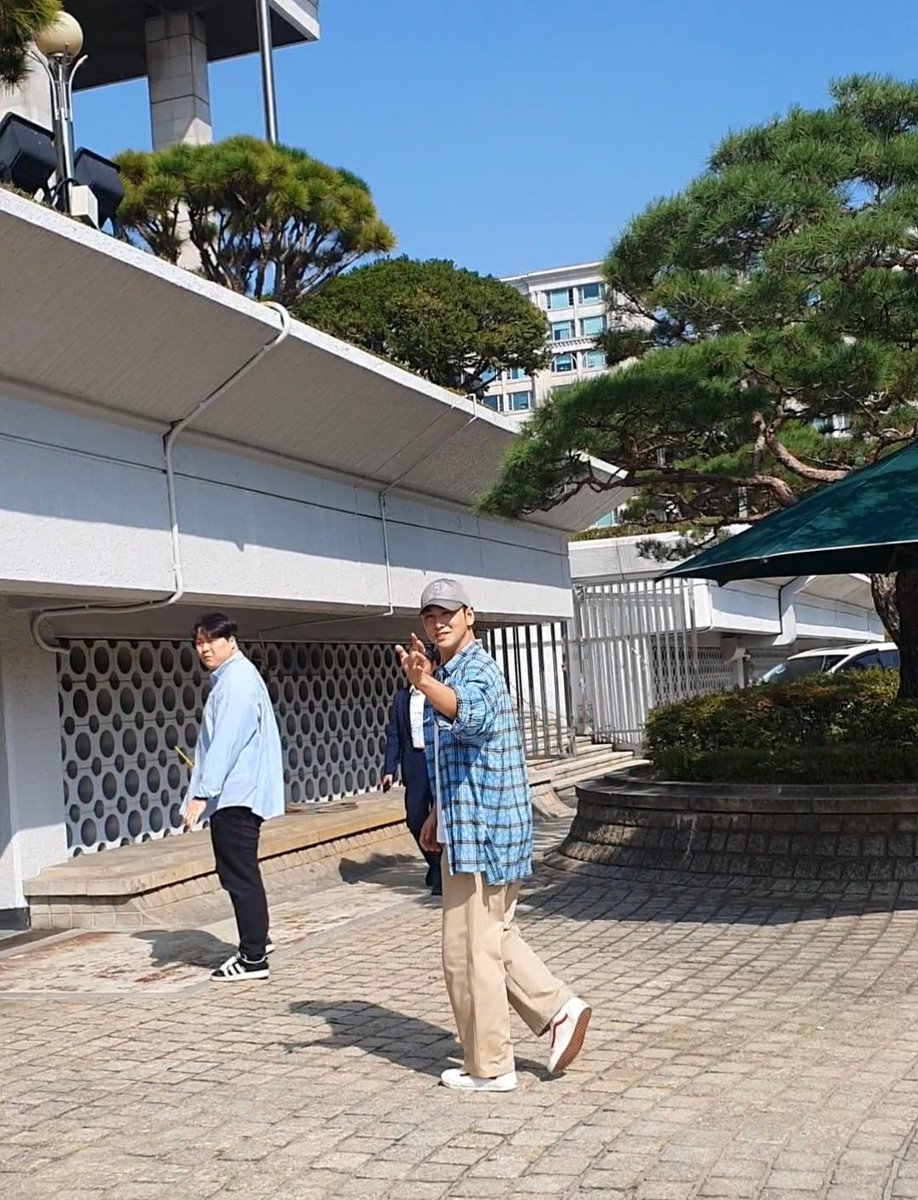 bhonstage's tweet photo. 동호야 👋👋 https://t.co/mMPkVooOwO