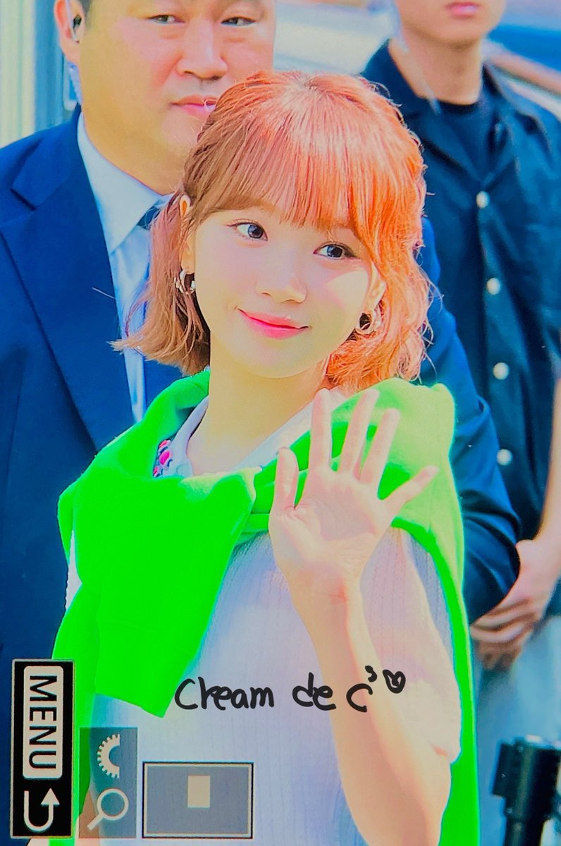 CreamdeC_'s tweet photo. 241017🫶🫶 #채원이어흥 🐯 #김채원 #CHAEWON #LESSERAFIM #르세라핌 https://t.co/8J04HGoPHI