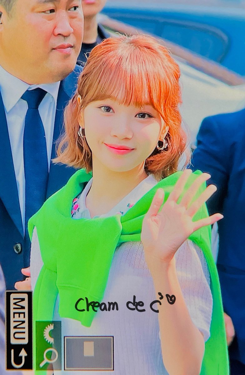 CreamdeC_'s tweet photo. 241017🫶🫶 #채원이어흥 🐯 #김채원 #CHAEWON #LESSERAFIM #르세라핌 https://t.co/8J04HGoPHI
