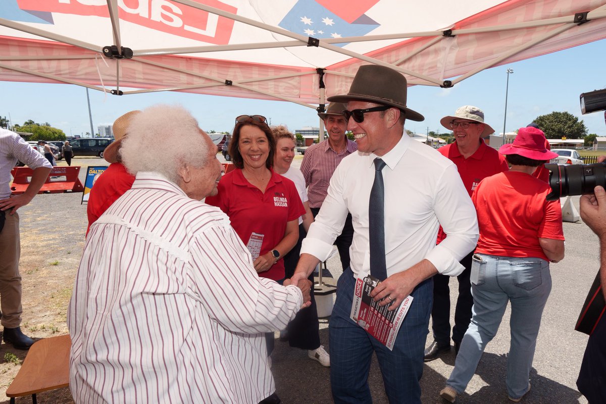 StevenJMiles's tweet photo. Lots of people are voting early to stop the cuts in Mackay.
Baby Vivian isn't eligible just yet, but still got most of the attention. https://t.co/HyvuQhb9Zy