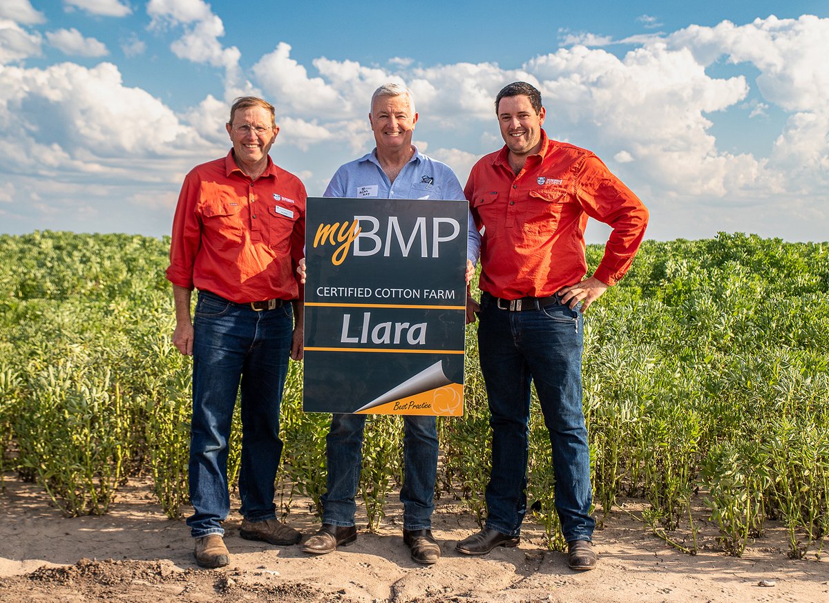 CottonAustralia's tweet photo. The @Sydney_Uni 'Llara' farm achieved myBMP certification. Cotton Australia CEO Adam Kay presented the gate sign to Llara Farm Manager Kieran Shephard and Associate Professor Guy Roth from the University of Sydney. @SIASydney #BestManagementPractice #AusAg https://t.co/lFpKCm3YTE