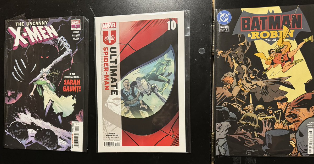 schiekapedia's tweet photo. #NewComicBookDay haul
#ncbd #comics #xmen #spiderman #batman #batmanandrobinyearone https://t.co/PUKMng9wtM