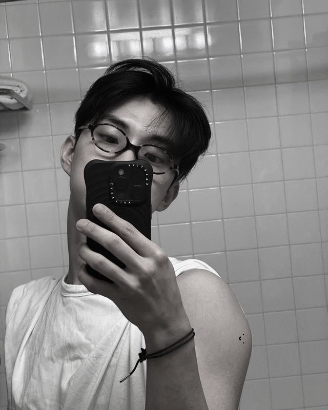 Chtngmin's tweet photo. 오랜만이야. https://t.co/TERqw3zLOg