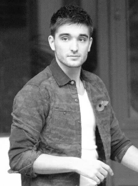 stanotfive's tweet photo. When Tom Parker died, I thought about how terrible it must have felt for his fans. Tonight, I felt that same way myself... https://t.co/6A39X1W0LZ