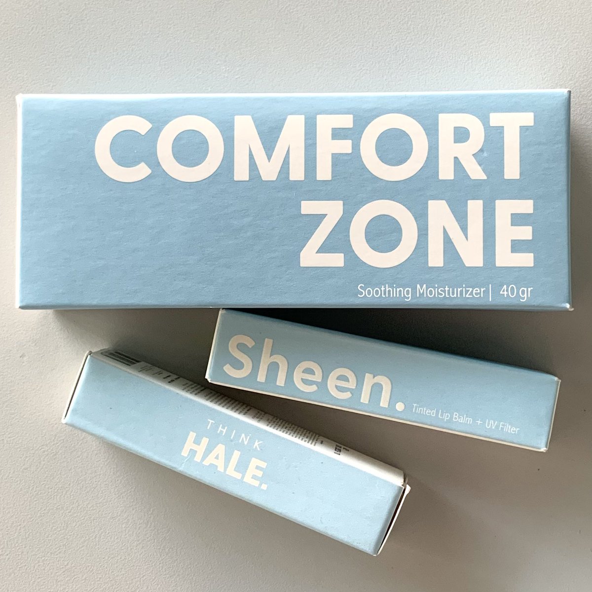 l0verrrr_'s tweet photo. My very first time cobain produk nya @think_hale ternyata emang sebaguss ituuu🥹💙

Apalagi 2 produk ini, moisturizer dan tinted lipbalm nya bakal aku repurchase terus!!! https://t.co/asZWTFTReF