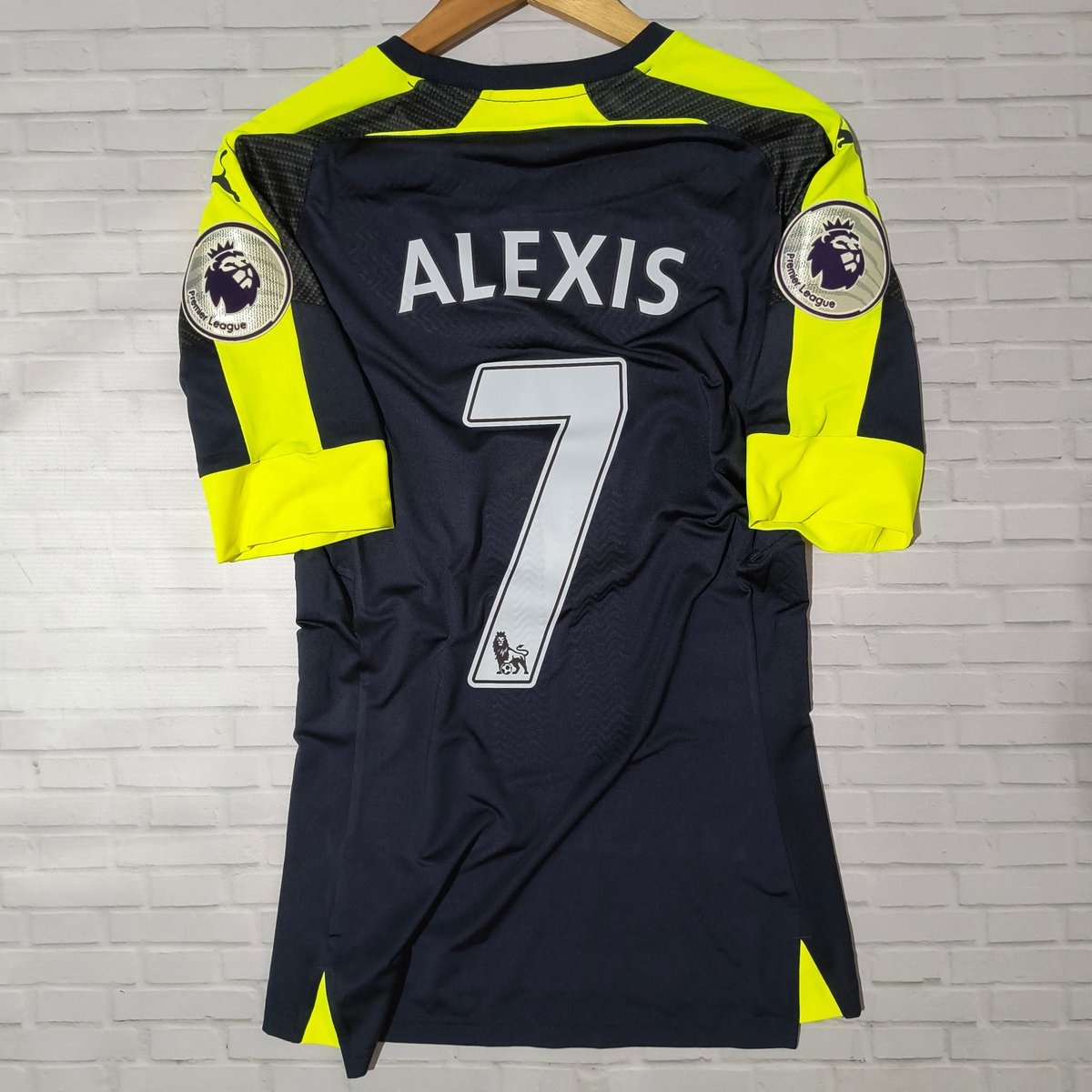 leonelsosa1301's tweet photo. @finn_t2 @shirt_x All player issue https://t.co/SRTy5OePJ2