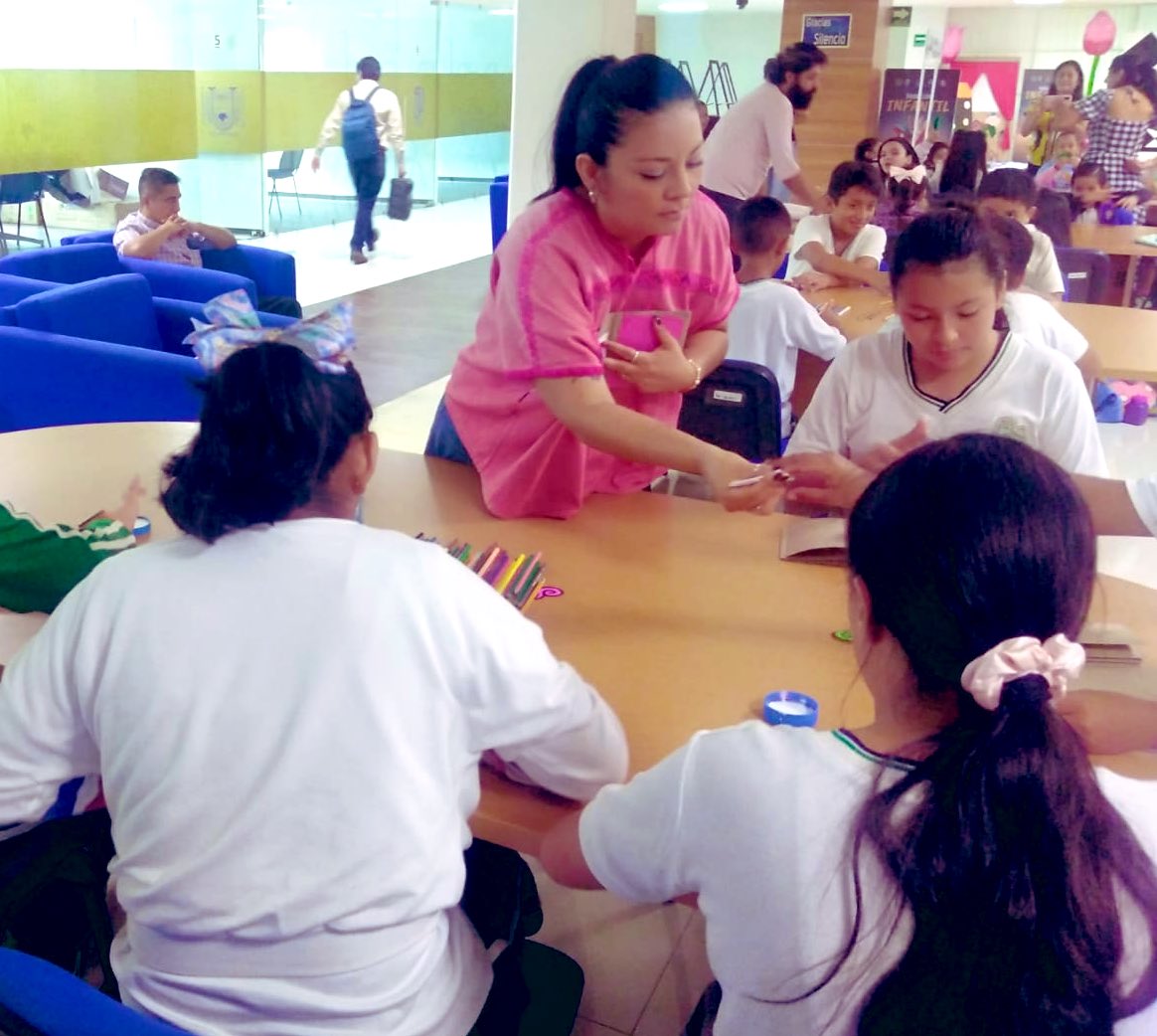 Hoy inicié el taller ¿Sabias que…Chiapas?, como parte de las actividades del Pabellón Infantil de la XI Feria del Libro Internacional de la UNACH. <a href="/comunica_unach/">UNACH</a>