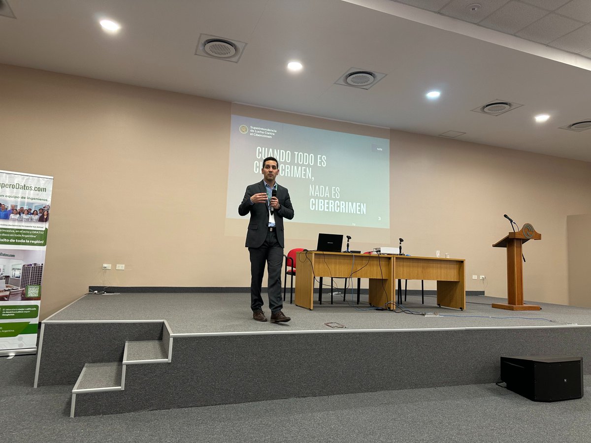 GioiaCintia's tweet photo. InFo-Conf 2024 - VIII Conferencia Nacional de Informática Forense 

Comparto la disertación de Maximiliano Méndez, "Investigaciones Cripto, desde el enfoque policial": https://t.co/8yquI8BRgn

#PoliciaDeLaCiudad @unlamoficial @DiitUnlam #RedUNIF @infolabmdq   @CrimL4b https://t.co/ts4SUz1wJV