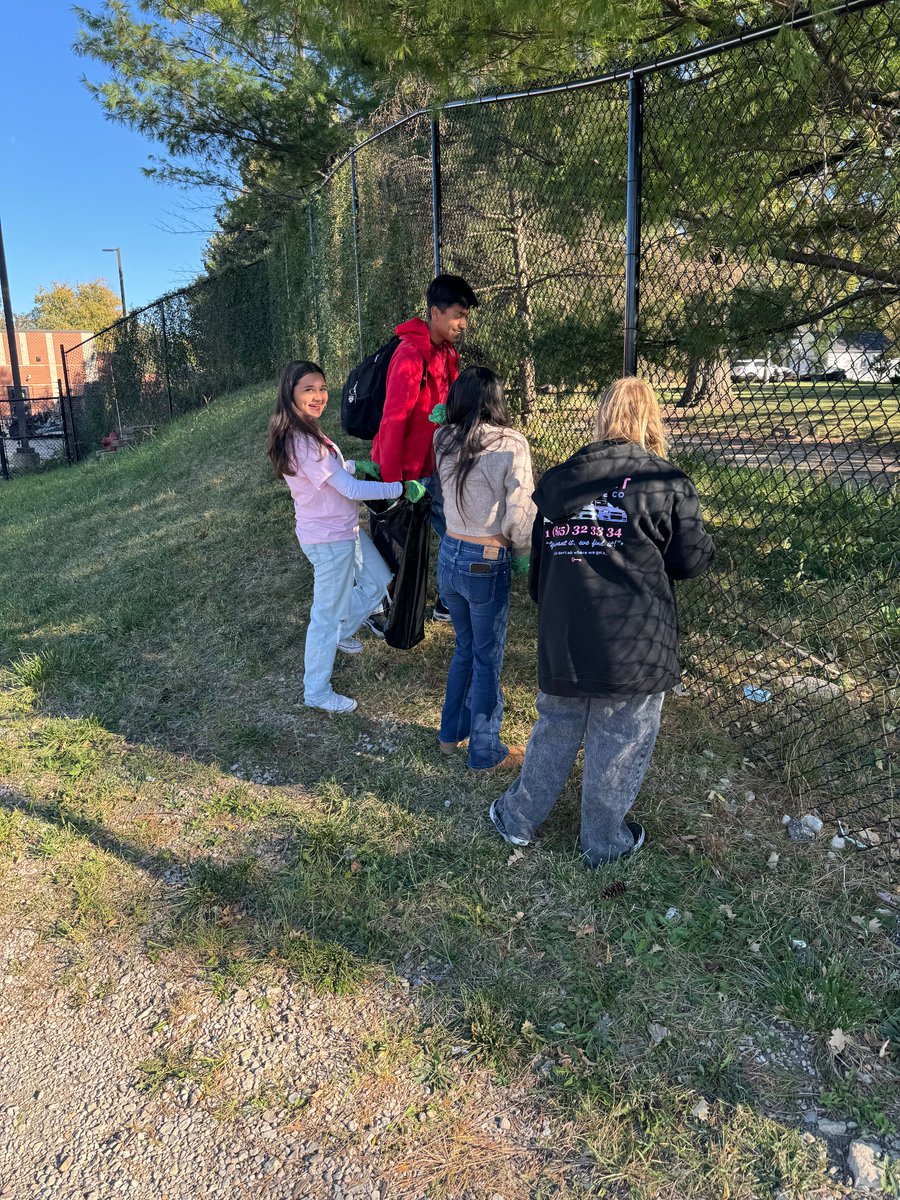 Coach Fernandez EAHS Tennis Team tweet media