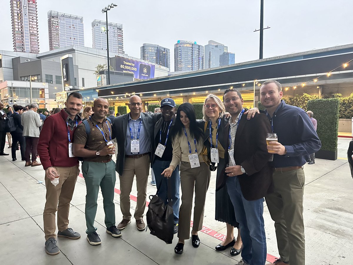 So many <a href="/UniversityMD_ID/">University of Maryland ID Fellowship Program</a> past and present!  #IDWeek2024