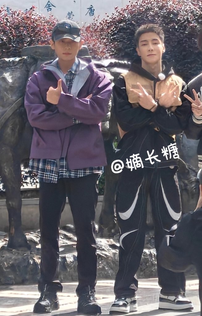 smthngspcl18's tweet photo. 재회 🤭
#丞磊 #ChengLei #승뢰 #เฉิงเหล่ย
#爱的勘探法 #ExplorationMethodsofLove https://t.co/zBSCSKhNPY