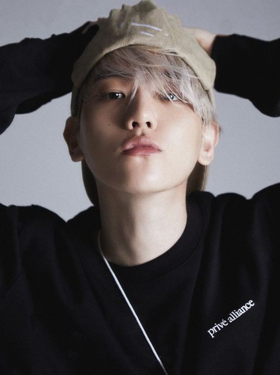 BBHLOOK__'s tweet photo. RT + reply with:  

I vote for #baekhyun #2024MAMAVOTE https://t.co/eLX9zFEsxH