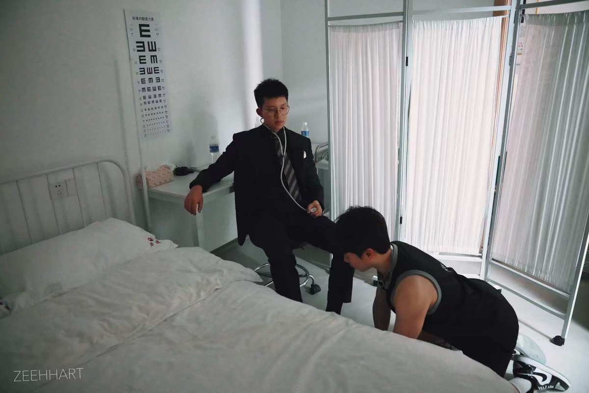 LeatherSun's tweet photo. 哪里不舒服？ https://t.co/CqzaUx6Rz6