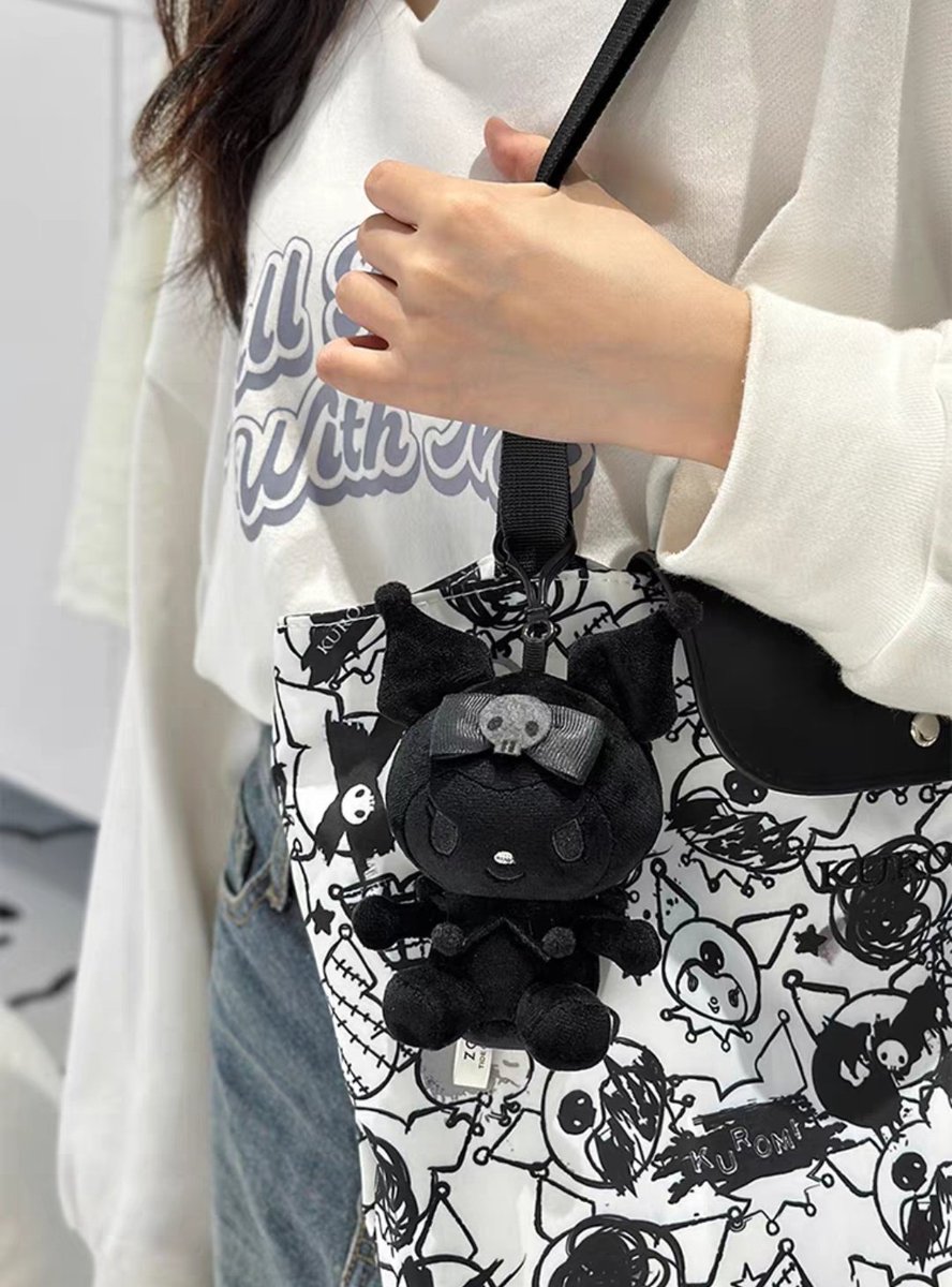 myrebornshop's tweet photo. ♡พร้อมส่ง♡
พวงกุญแจ ZGO x SANRIO
#KUROMI ว่าง 4
🛒280 บาทรวมส่ง
🏷️2 ชิ้น 500 บาท
💳รับบัตรเครดิต +2%
💌สนใจ dm ค่ะ
#ตลาดนัดซานริโอ้ #ตลาดนัดsanrio #พรีออเดอร์จีน #SanRio #tidecolor
#ZGO https://t.co/ik5W9vNQLs