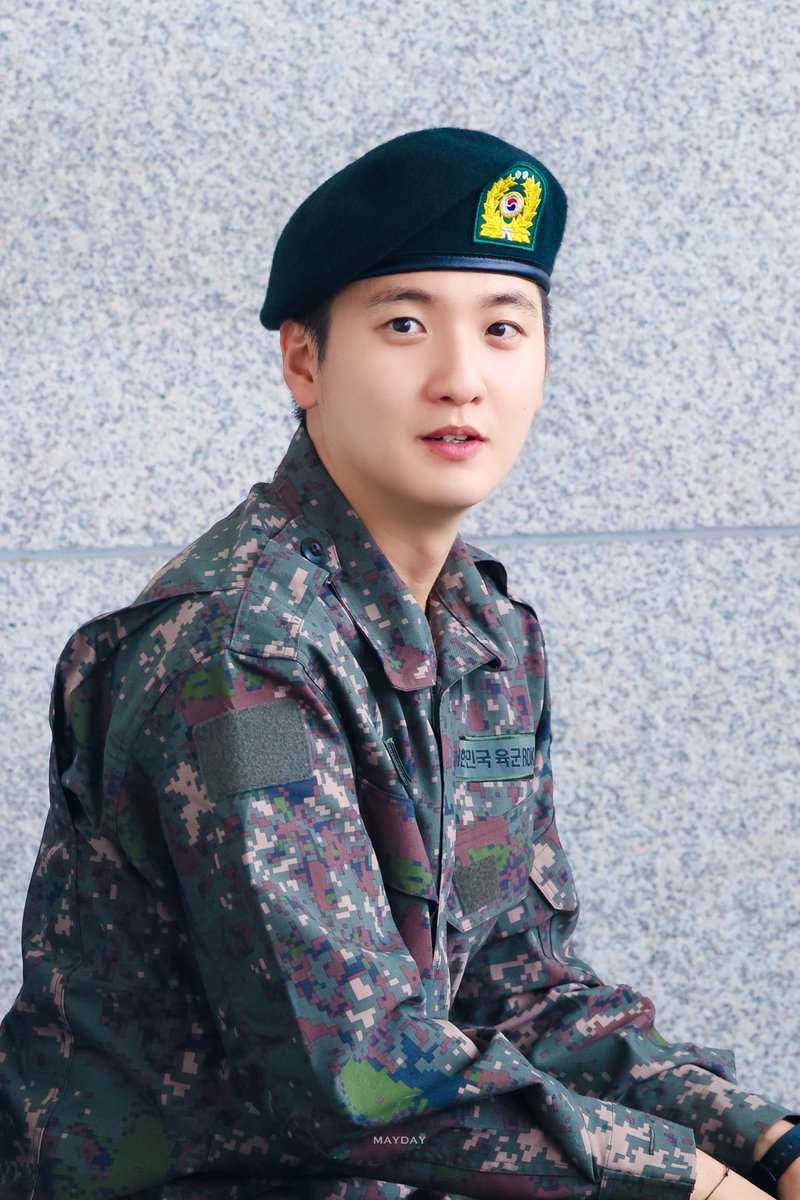 241015
아부지 발견 전 이병 신광일인데
아부지 발견 후 이병 광이리 됨😭

#신광일 #루시 #LUCY