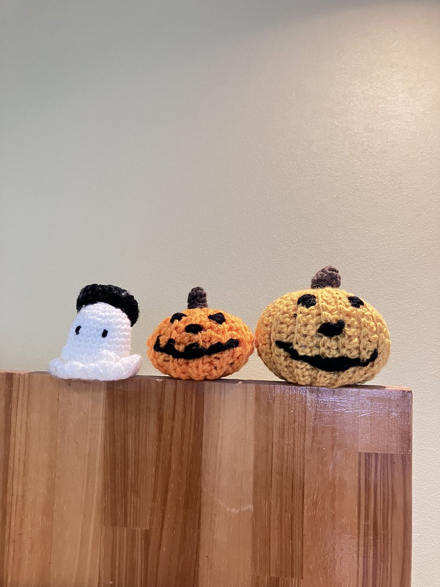 yoriai1's tweet photo. ☘️デイ忠岡☘️
ハロウィンの季節になりました。
かわいいカボチャのオバケ🎃
利用者さんとスタッフが作ってくれました♪
ありがとうね〜癒されます。 https://t.co/qQy2sbdtCL