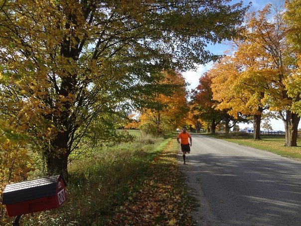 joshuaeeriksen's tweet photo. On the road, using Tabata sprint protocol being 7 all out very hard intensity 1 min sprint intervals with a 30 sec rest periods in between each, can also be used for jump rope work, spar and jab boxing, or repeated with other forms of cardio too. #Job12:7-10 #domorefor2024 #fattofitnoquit #fightyoflight #fababs #icanucantoo #generationjoshua
@ https://t.co/QxhdNZshnM