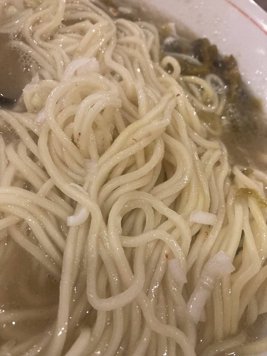 kokorowarmer's tweet photo. 子安

らーめん橋本食堂

平日ランチセット
塩豚骨らーめん
&amp;
ミニチャーシュー丼

※らーめんは大盛りに変更

お昼過ぎにホームへ直撃
ランチセット食べた事あまり無いなって
ランチセット頼んでみました
チャーシューが美味しいからチャーシュー丼◎
塩豚骨も麺の風味もスープも◎
ご馳走様でした🙇‍♂️ https://t.co/vPoT4ysDp8