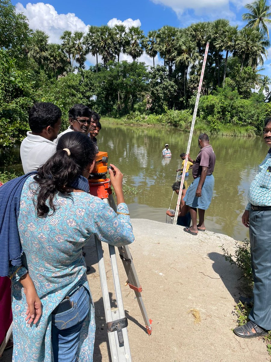 jassu4's tweet photo. డిప్యూటీ సీఎం పవన్ కళ్యాణ్ గారి ఆదేశాలు మేరకు నిన్న పంచాయితీ రాజ్ ఇంజనీరింగ్ డిపార్ట్మెంట్ వాళ్ళు మా ఊరు శాసనాపల్లి వచ్చి ఫ్లైఓవర్ బ్రిడ్జి ఎస్టిమేషన్ వేయడం జరిగింది🙏🏻😊. థాంక్యూ @PawanKalyan సార్ ❤️ త్వరలో బ్రిడ్జి కి శంకుస్థాపన జరుగుతుంది అని ఆశిస్తున్నాం. @APDeputyCMO https://t.co/JBCgxG2Epe
