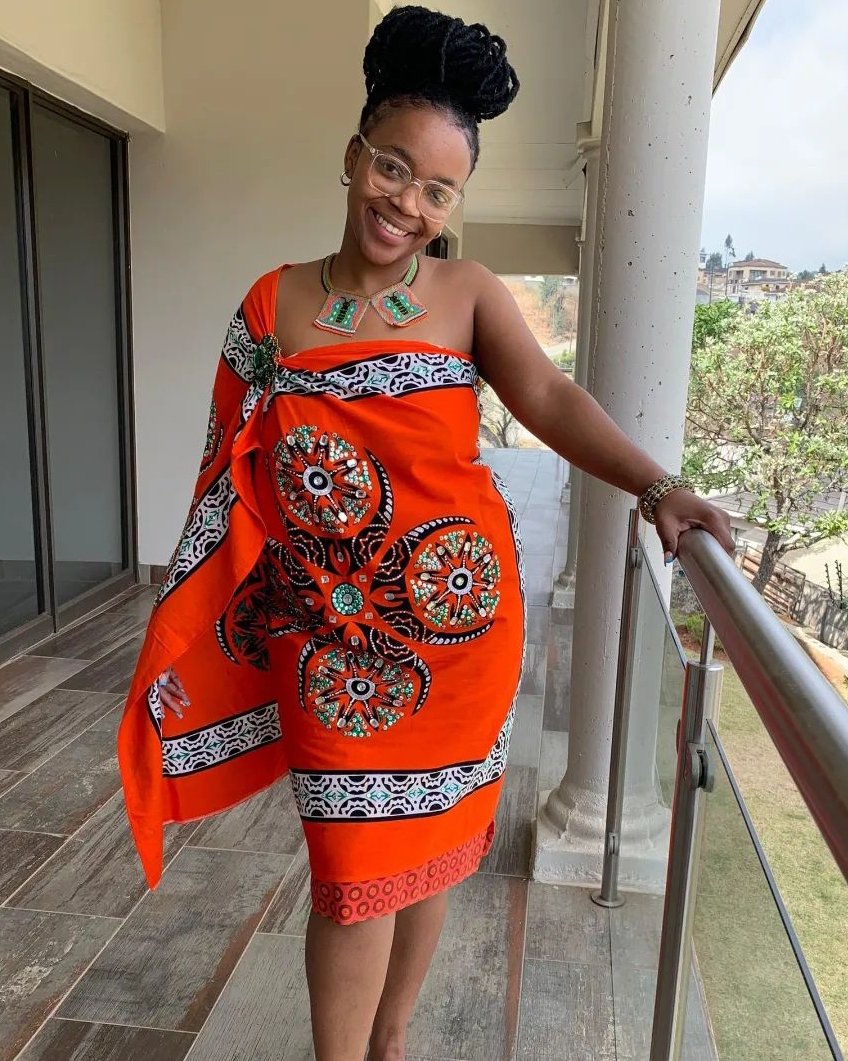 BuhleBakaNgwane's tweet photo. Tinanatelo Part 15
MAHLINDZA
Jiyane, Zosongo,
Mkhatsini, Mkomo, Magolwane,
Nonzwenzwe wemanti,
Malunguta kuvele inyama,
Mgwalini!
@its_mehluko_ IG
#OurPrecious #bantu #clanpraises #swazi #buntfu #eswatini https://t.co/5k0FEpbwGB