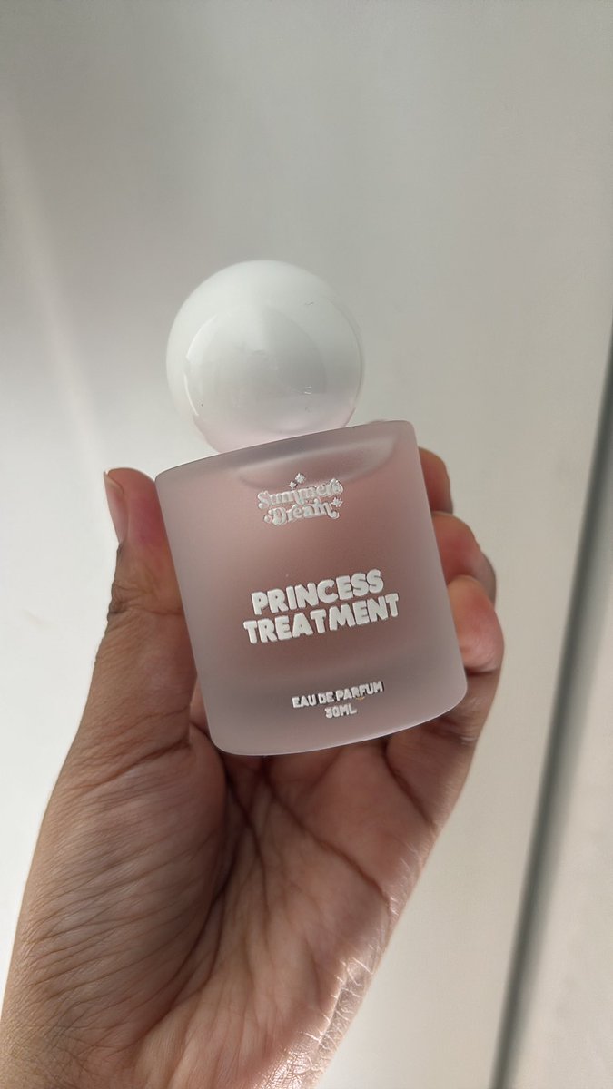 Another beautiful pink floral scent!

Just like its name, pakai ni untuk dapatkan princess treatment only! 

Bau high class! Look at how cute it is, cantik tau kalau letak di vanity

Three words to describe: feminine, romantic &amp; sweet

Love it so much! 💕 Good job <a href="/summersdreamhq/">Summers Dream #PrincessEra 💐👸</a>
