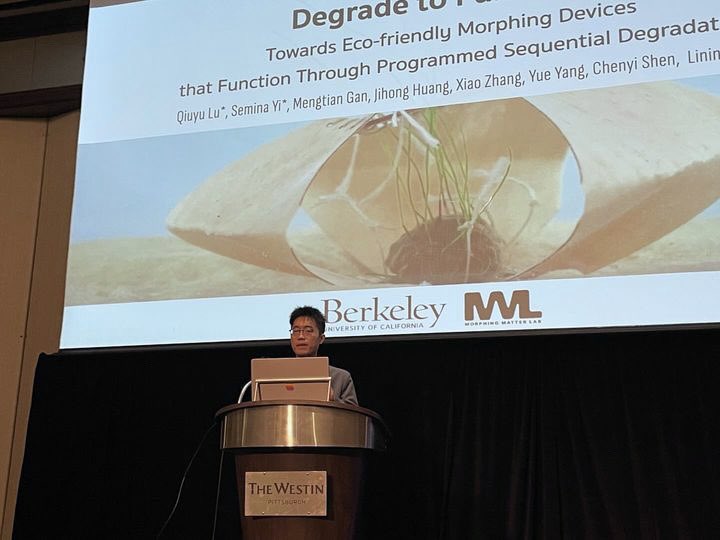 Dr_Qiuyu's tweet image. This has been my most engaging UIST ever! Served as the organizer &amp;amp; PC member, chaired 3 sessions, presented 1 paper, 1 demo, and 2 posters, and connected with many old and new friends. A big thanks to my collaborators, co-chair, our AMA guests, and everyone for making this an…