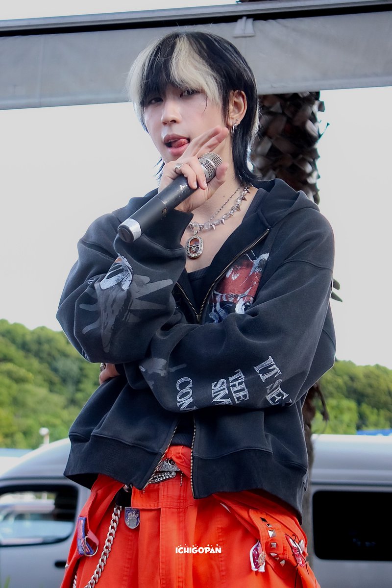 __meronyan5's tweet image. ✩*⋆ 𝙃𝘼𝙋𝙋𝙔 𝘼𝙆𝙀𝙔 𝘿𝘼𝙔 ✩*⋆

#DefClass #AKEY #DefClass_akey #デフクラス
#あき好きさんと繋がりたい #イチゴパンshoT  
🩷 @dc_akey 🩷