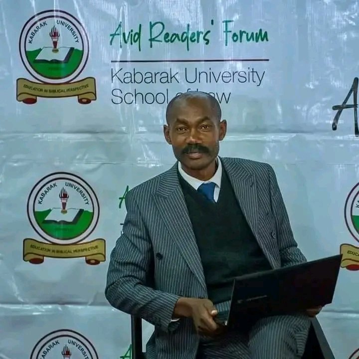 Kipkemoi_Ali's tweet photo. This is Elisha ongoyo very Sharp lawyer https://t.co/i180GCpldz