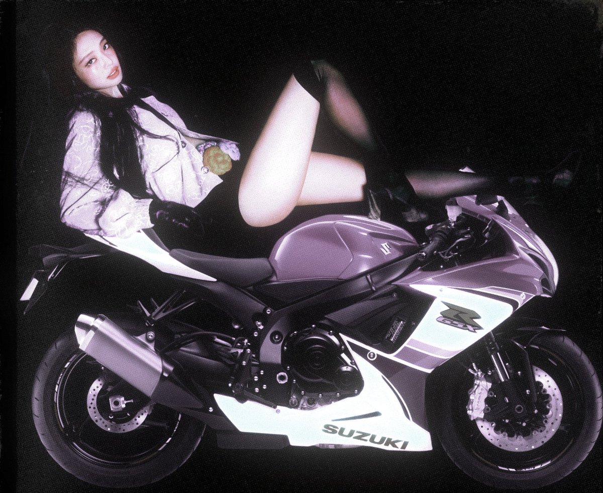 ꨄ︎ (@jen96nie) on Twitter photo 