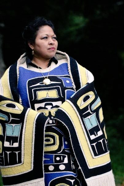 Anna Brown Ehlers, master weaver of the Tlingit tribe, Pacific Northwest Coast #UnravellingWomensArt