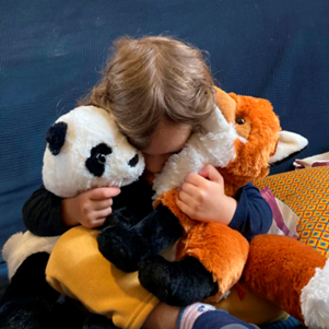 📢No ens cansem de dir que cal acabar amb la #pobresainfantil i ho recordem avui #17octubre #DiaErradicacióPobresa i cada dia, pq la pobresa infantil...
▶️hauria de ser zero
▶️impacta en el present i en el futur dels infants
▶️perpetua el cicle de pobresa i desigualtat
...
1/5