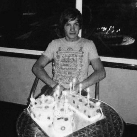 he helped us back when we were teenagers, we helped us getting thru our problems, and we failed him. we couldn't save him. i’m so sorry Liam, rest in peace.