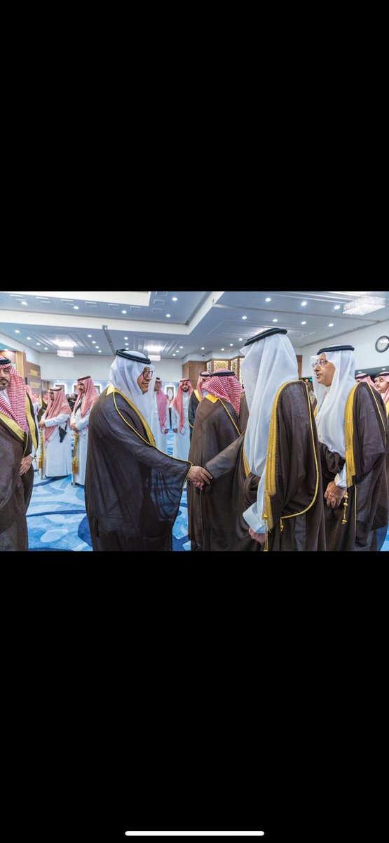 mohdalmutair's tweet photo. تشرفنا بالسلام على صاحب السمو الملكي الأمير سعود بن نايف أمير المنطقة الشرقية وسمو نائبه بمقر الامارة باليوم العربي للبيئة ١٤ أكتوبر وكان سموّه داعماً ومحفزاً للاهتمام بحماية البيئة من التلوث والحفاظ على مواردها  وكانت توصيته لأبناء المتطوعين ومن ضمنهم ابنه حزام الهمّة الهمّة. https://t.co/ou184gKeKJ