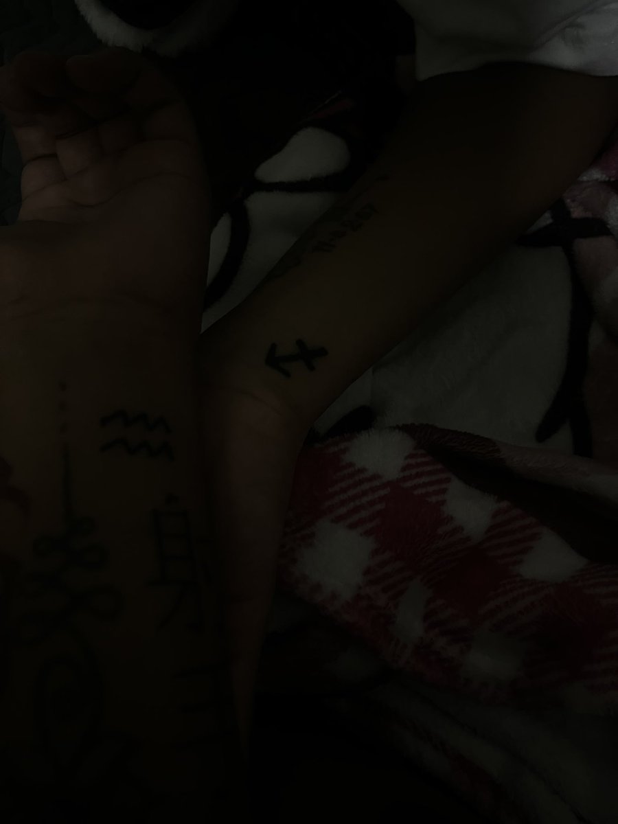 dedetoopretty's tweet photo. pov: yall locked in😩 https://t.co/2D2zCDDSlW