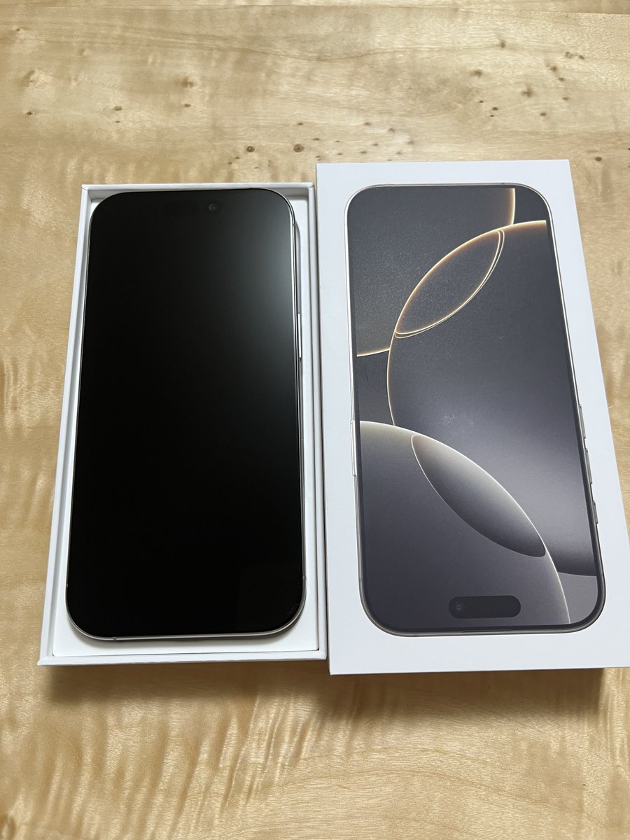 _taka_blog's tweet image. 現在使用しているiPhone13がライトニングから充電できなくなってしまったので、
急遽、買取流し用のiPhone16 proを開封してしまいました!笑
めちゃサクサク動いて気持ちいいです!
ちょっとオーバースペックですが、この分も稼げるように、ますますせどりを頑張ろうと心に誓いました💪💪…