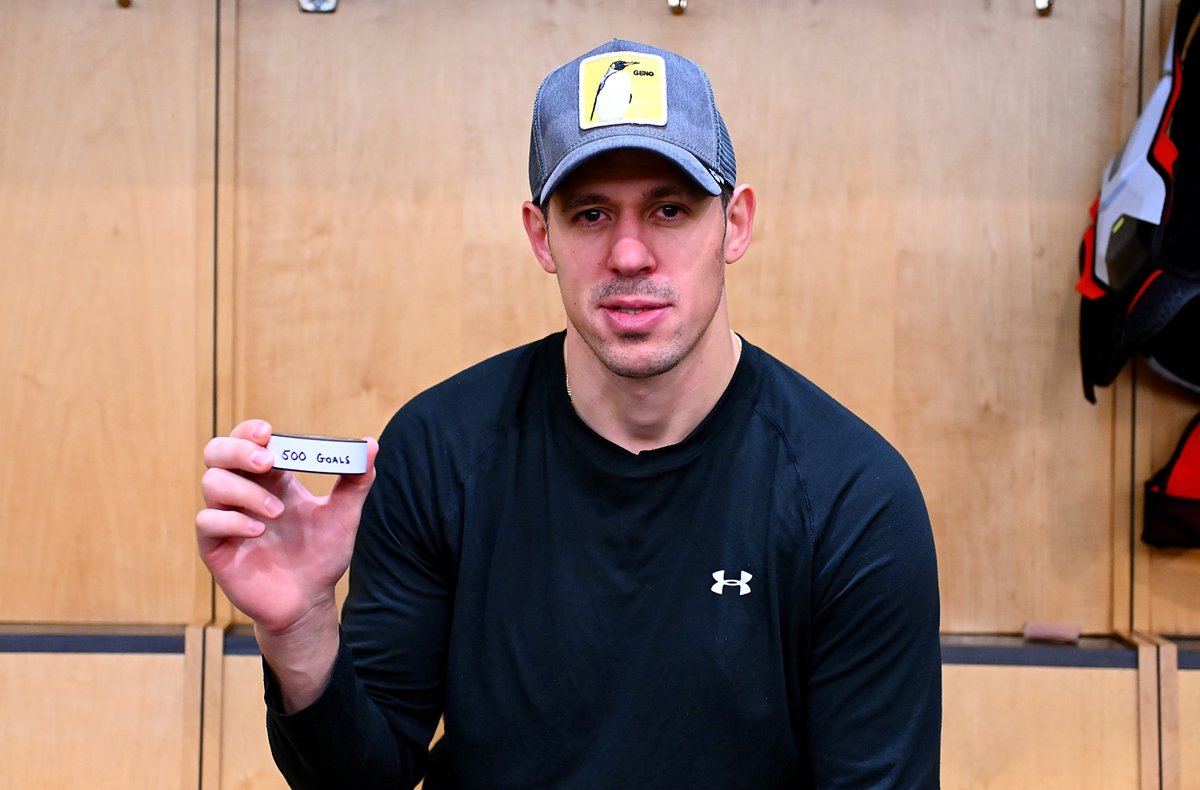 NHL's tweet photo. Goodnight, hockey fans. 😴 https://t.co/yKb7l7WxcX