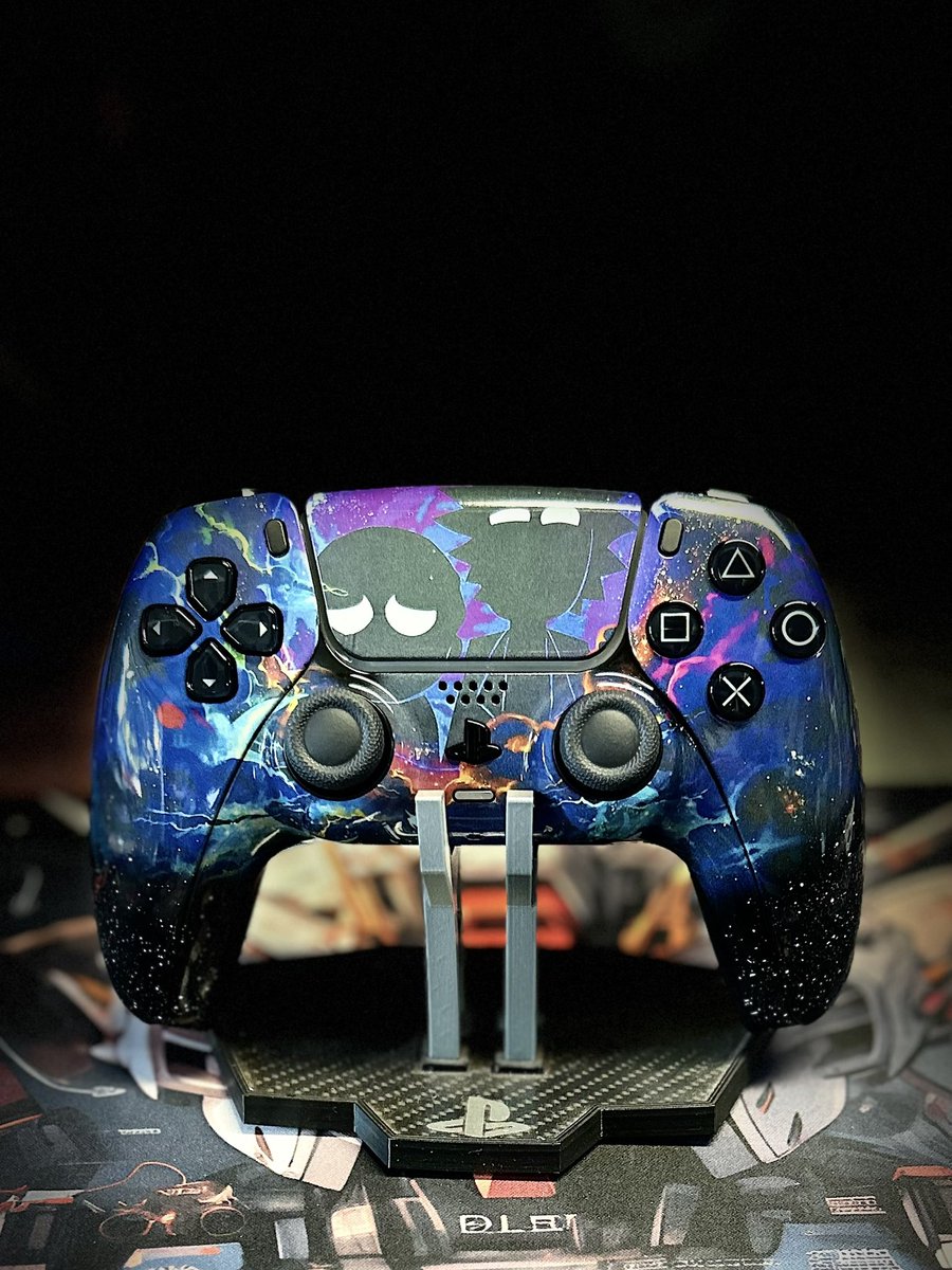 CesarsDesigns's tweet photo. Galaxy Rick and Morty custom. 
.
#cgdcustoms #rickandmorty #customcontroller #gamer #gaming #hydrodip https://t.co/WG30cA3yeq