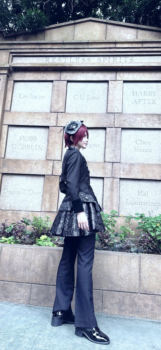 ナイトメアスーツのリドルでinしてる✨ 後ろはこんな感じ