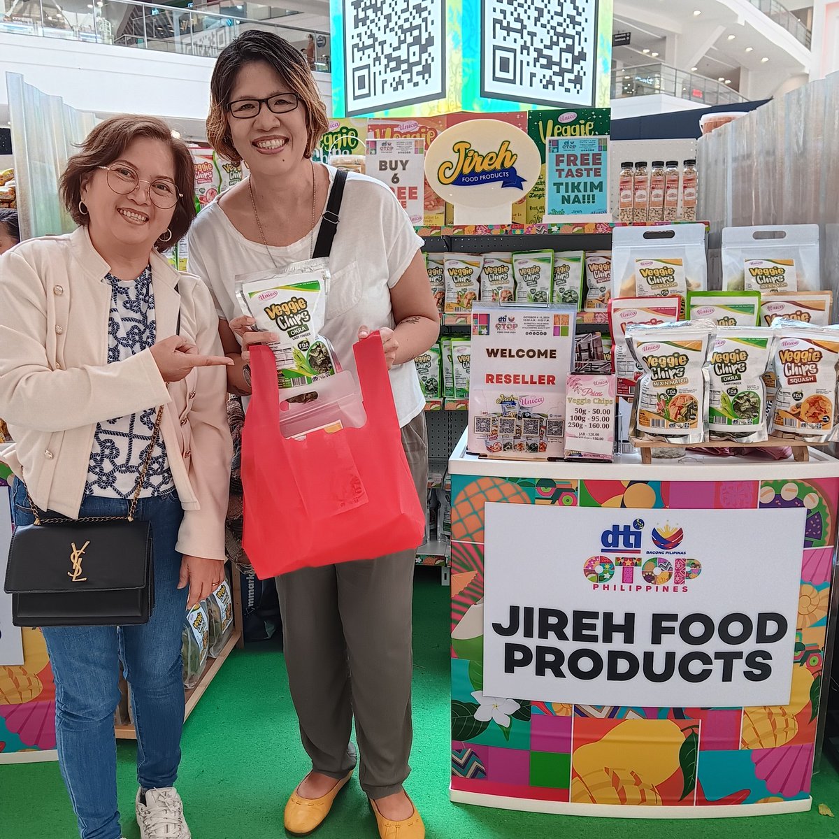 Thank you Enjoy Health, Magpoc's Araro Cookies, LSB Restaurant and Special Buko Pie, Unica Veggie Chips 🥰

#kookytuason #manilaph