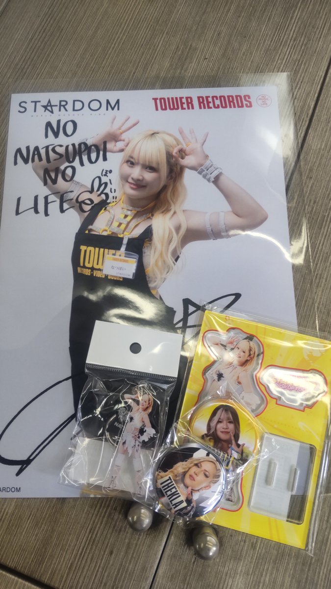 Braver_Fullteen's tweet photo. 戦利品🙂
缶バッジガチャは羽南ちゃんとテクラ選手でした🌻🕷️

#STARDOM #POPUPTOUR 
#なつぽい #natsupoi #ぽい族 #ぽい活
#羽南 #テクラ https://t.co/TMevucsBaR