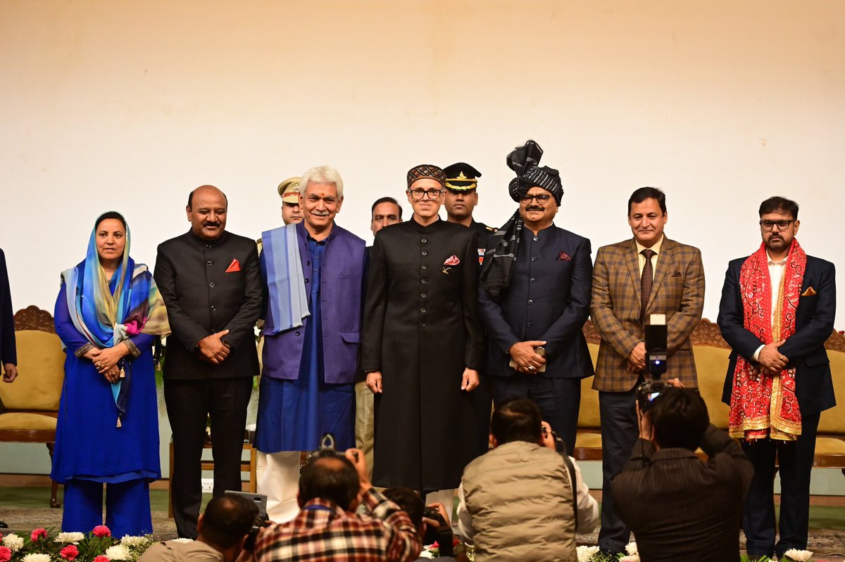 Jknhmea's tweet photo. A cordial request to Honble CM J&K @OmarAbdullah Sb to make comprehensive job policy & other benefits for #NHM_Employees working across J&K in healthcare sector. After 20 years of service, we must be given our legitimate rights. #RegularizeNHM https://t.co/wEWsUMGdre
