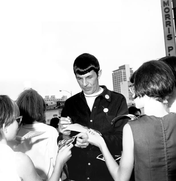darendoc's tweet photo. SPOCKTOBER 17th https://t.co/MrbW8yIXtD