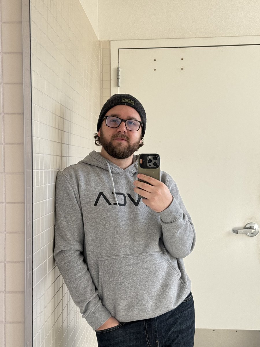 kyyyle92's tweet photo. Getting a mullet tomorrow https://t.co/PTsLHrX3Wr