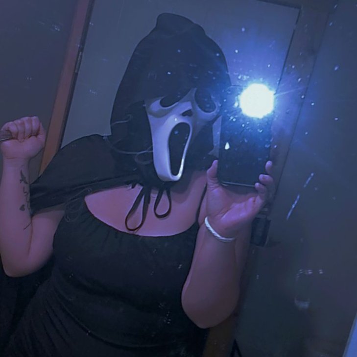 #NewProfilePic
What's your favorite scary movie?
Mines killer clowns from outer space