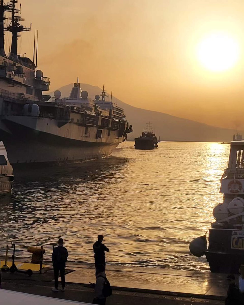 Buongiorno!
Molo Beverello #Napoli